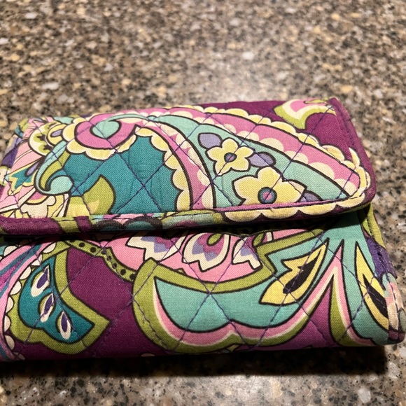 Riley compact wallet Vera Bradley Heather pattern retired - Picture 1 of 4